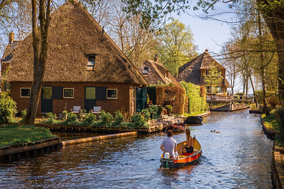 Nederland | Drenthe | Fietsrondreis langs Giethoorn en door Drenthe | 5 dagen