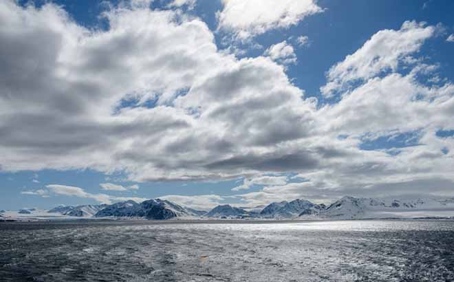 Spitsbergen | Noord Spitsbergen Op zoek naar de Groenlandse walvis | 10 dagen